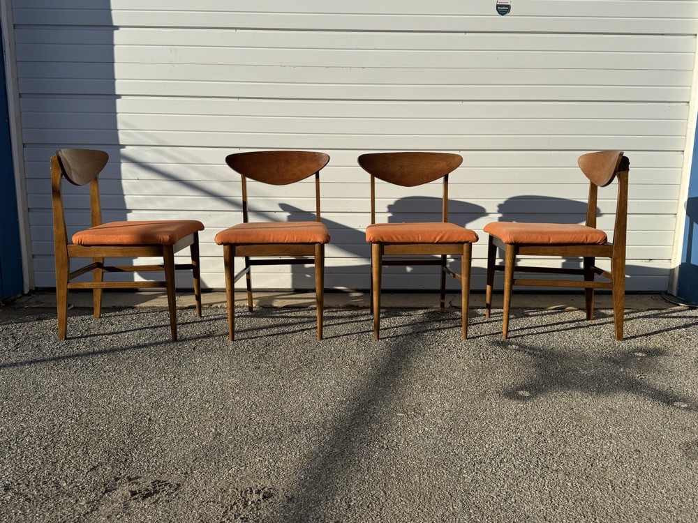 Set of 4 Mid-Century Modern Walnut Shell Back Dining Chairs