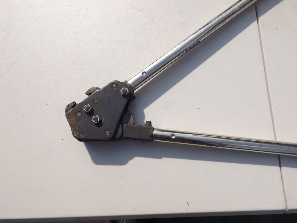 DELTA DSA218 Notch Sealer Crimper strapping machine