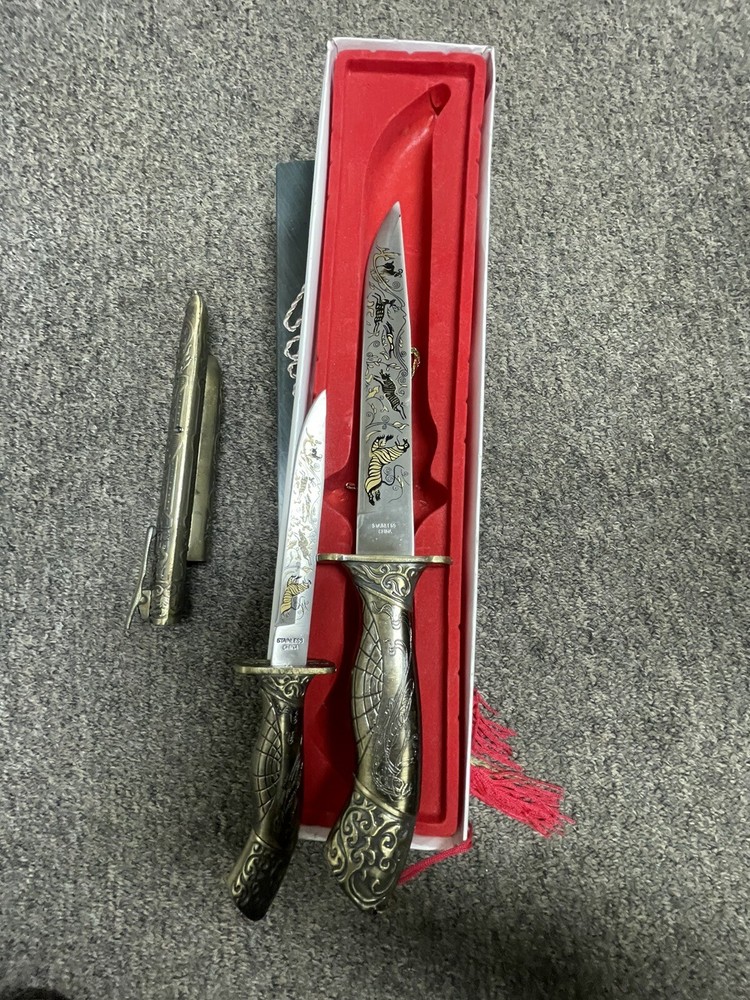 Double Blade Knives. 2 in 1