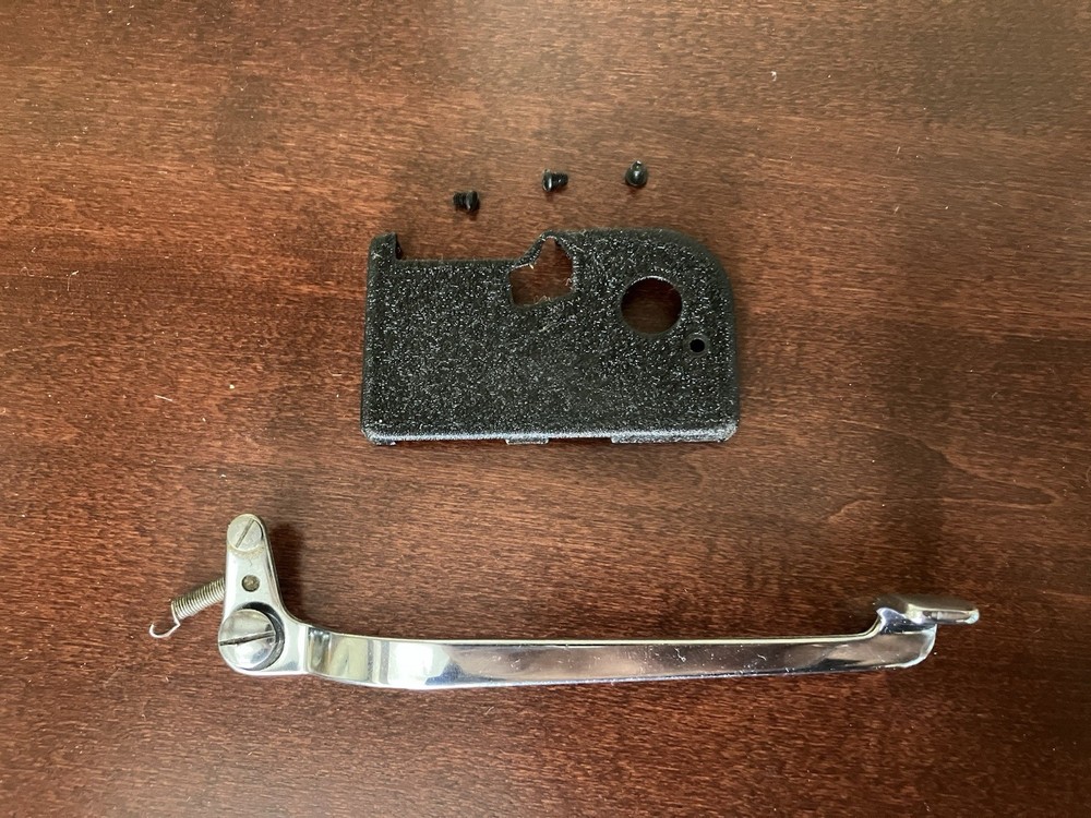 Royal Quiet De Luxe Typewriter QDL Return Lever w/ Screws & Spring, Side Panel
