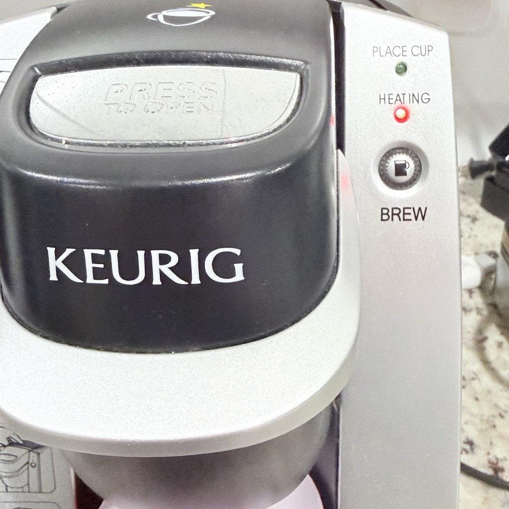 Keurig Coffee Maker K-Cup Pod Single Cup Brewing System K130 Silver TESTED WORKS