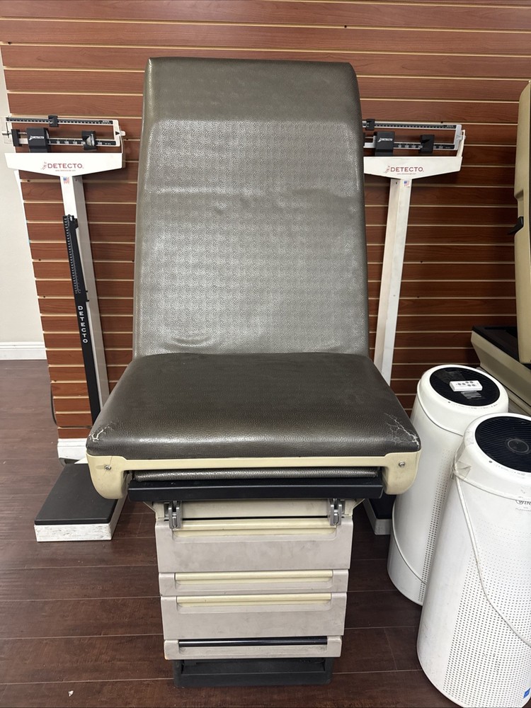 Midmark Ritter 404 Exam Table