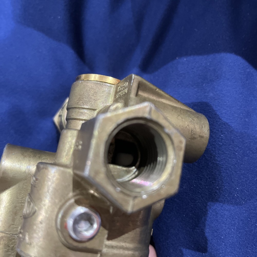 Genuine Sealco 110800 Enhanced Spring Brake Priority Control Valve