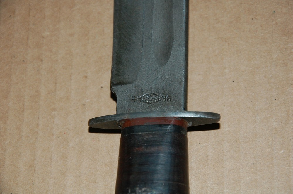 Original WWII PAL RH36 PARKERIZED FIGHTING KNIFE