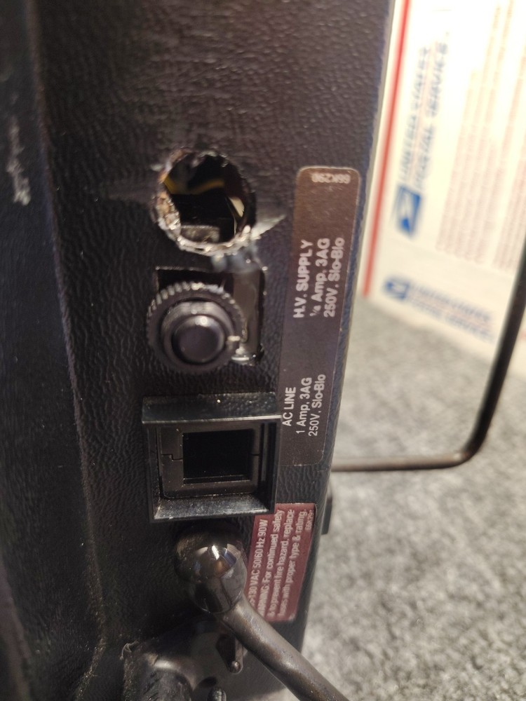 Sencore Model SC-61 Oscilloscope / Waveform Analyzer - Works. See Description