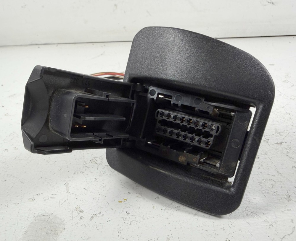 BMW OBD DIAGNOSTIC PORT PLUG E34 E36 E39 E38 E32 8265374