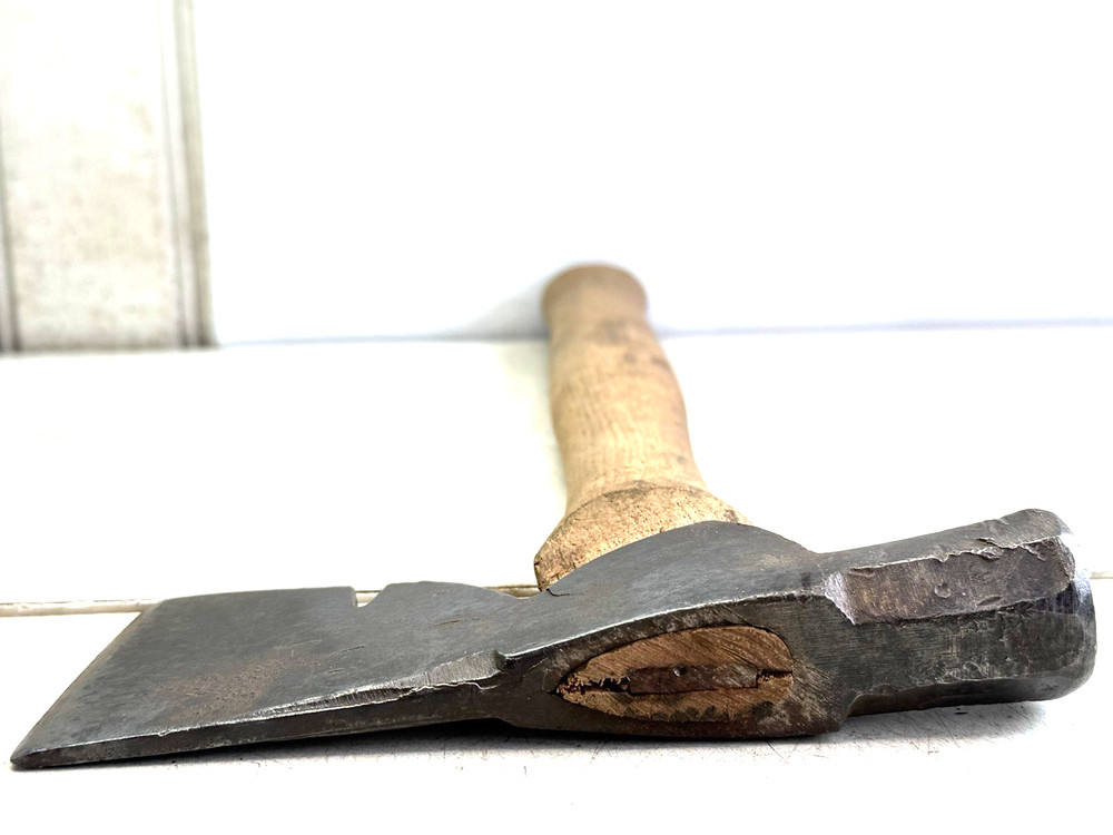 Carpenter Hatchet Overall Weight 1 lb 9 oz Used