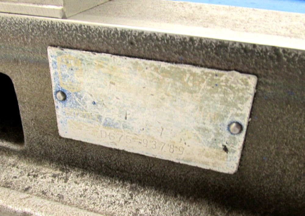 KURT ANGLOCK 6" MILLING MACHINE VISE - #D675