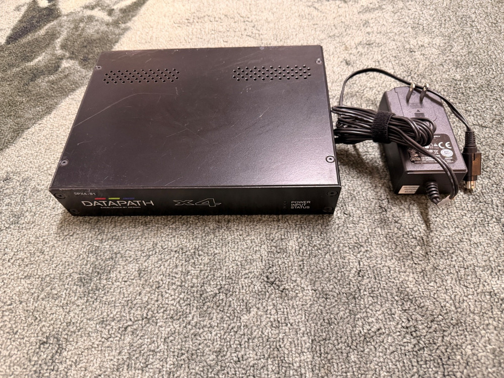 DATAPATH X4 (147) Display Controller Unit with power supply