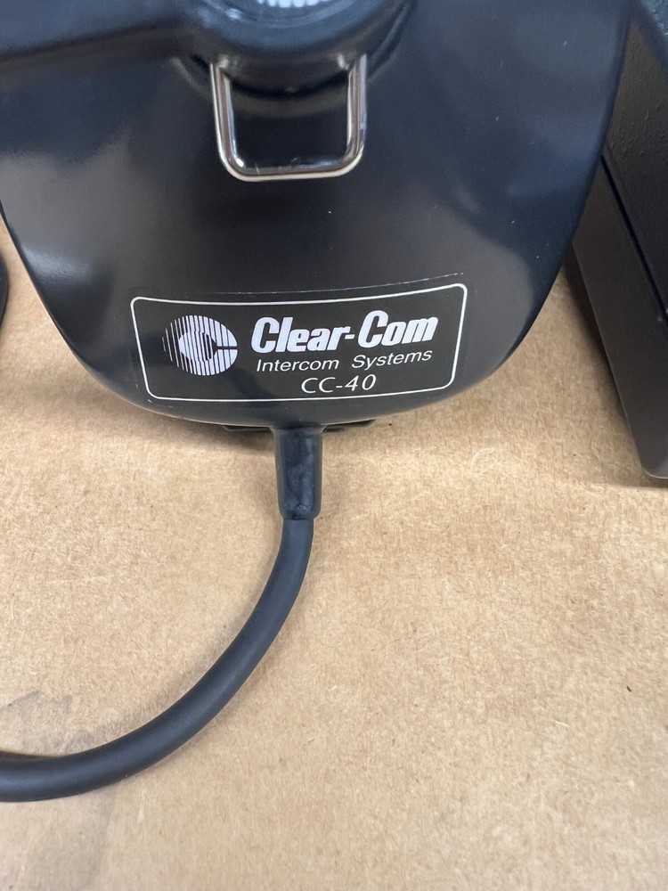 Clear-Com CC-40 Headset And WTR-670 Beltpack