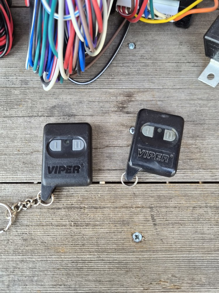 Viper 350HV Vehicle Security System in Original Box Complete Kit