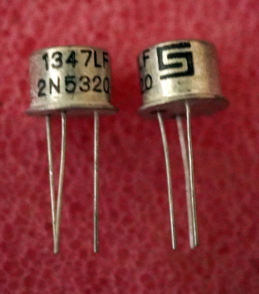 25 Pcs.- 2N5320    Transistor   RoHS