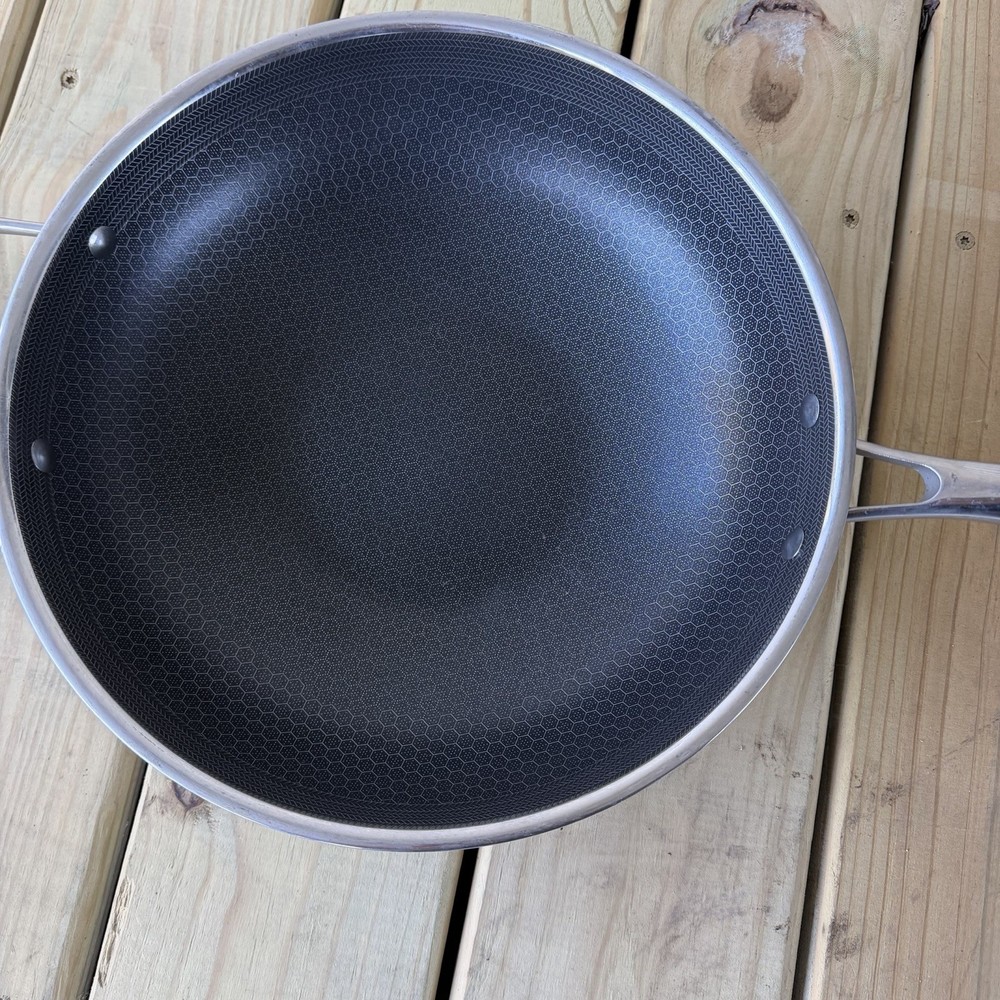 Hexclad Hybrid Cookware 8 Piece Set Preowned Great Condition