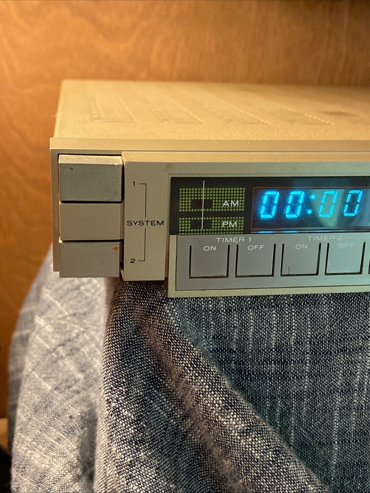 Vintage Marantz AT-333 Audio Timer (NOT Tested)Powers on ** Read Description**
