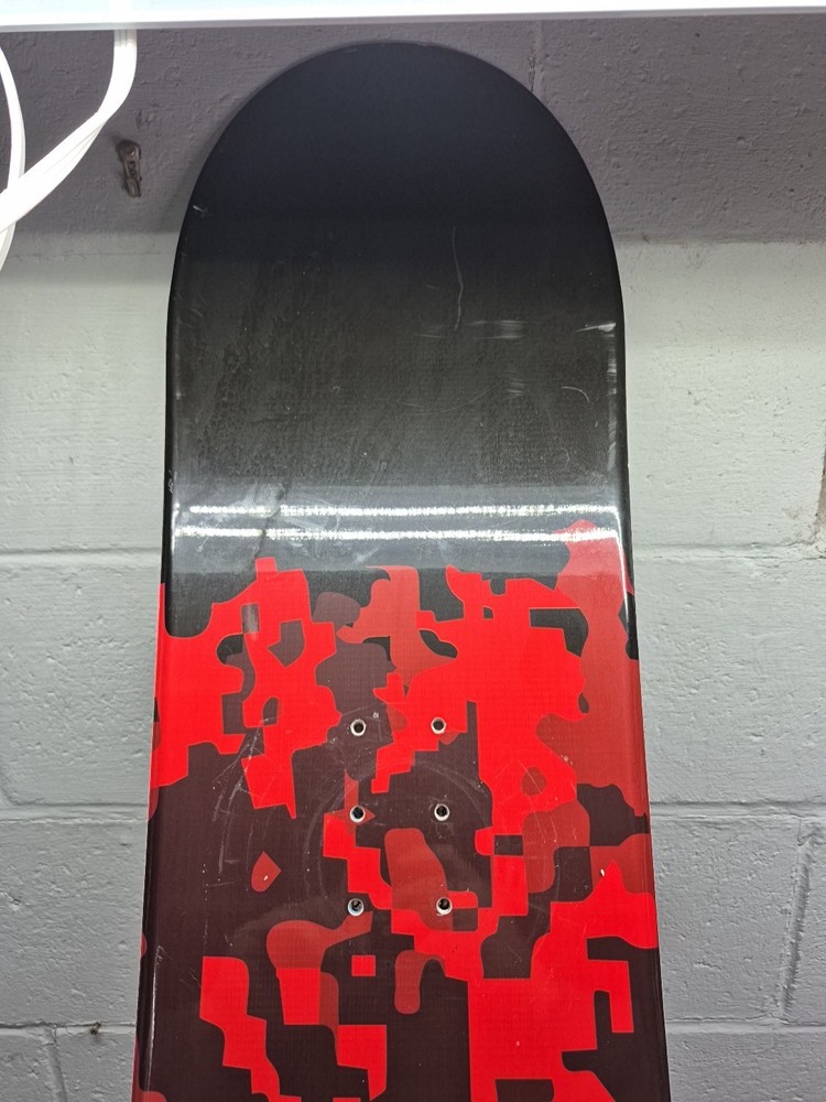 Defiance Camo 135CM Snowboard Nice