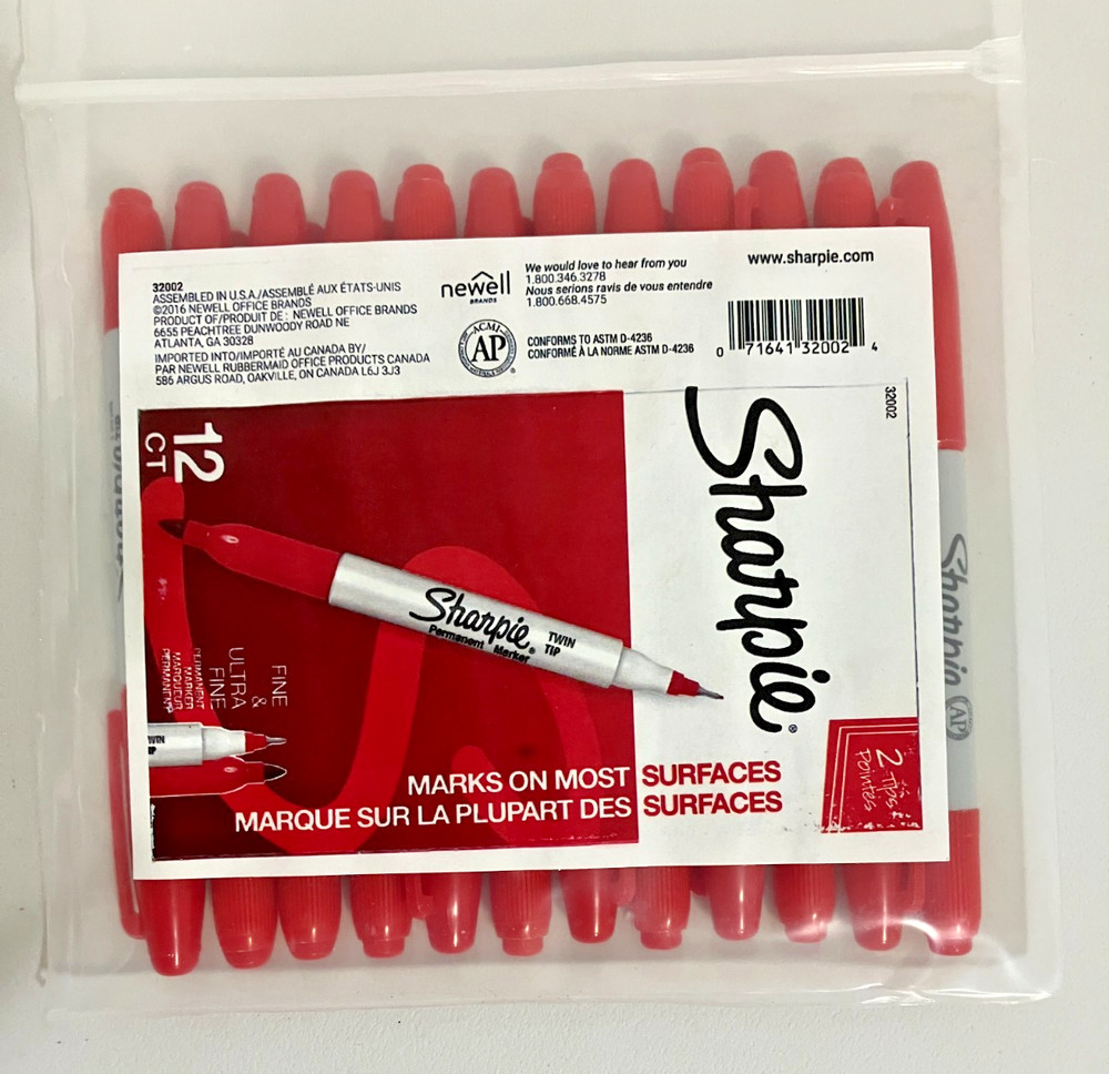SHARPIE 32002 Twin Tip Marker, Red, Capped both Ends, 12-Pack