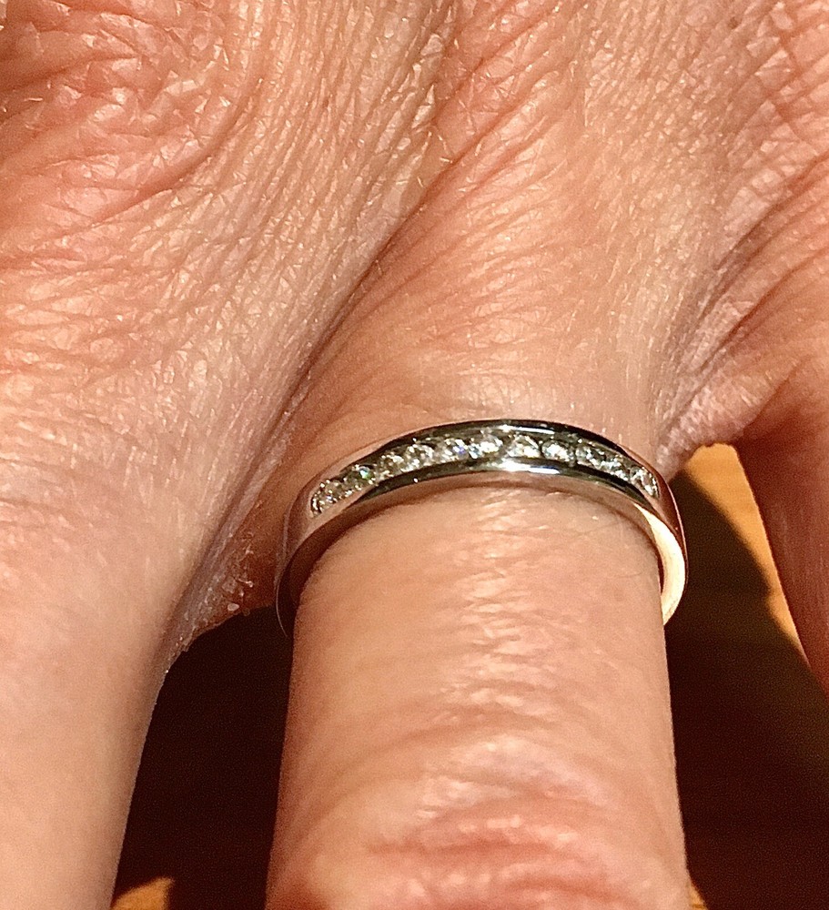 Solid 18ct White Gold Wedding Ring