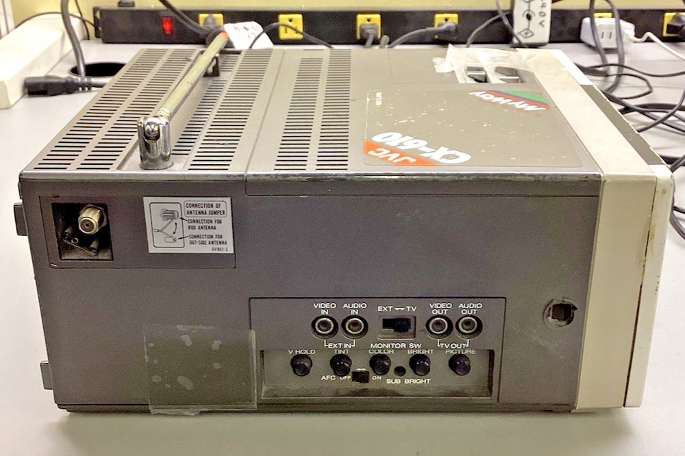 JVC MODEL CX-610US PORTABLE TV