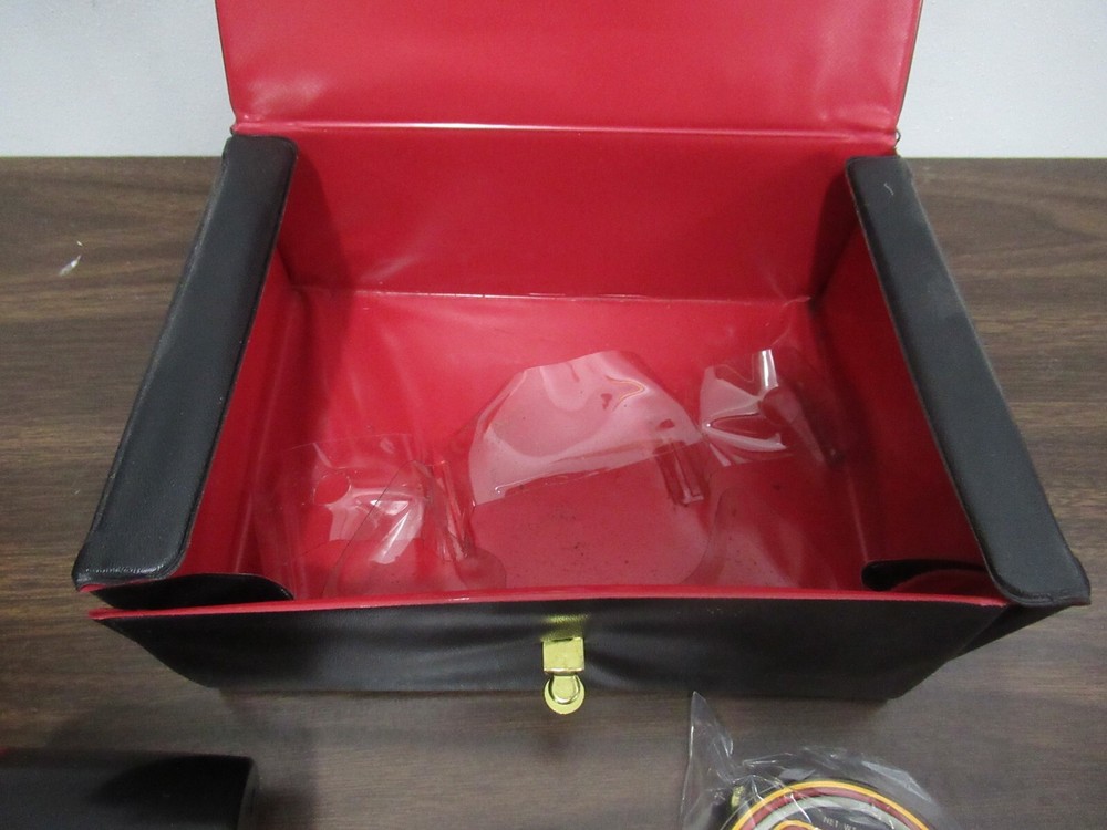 Vintage Kiwi Shoe Shine kit NICE