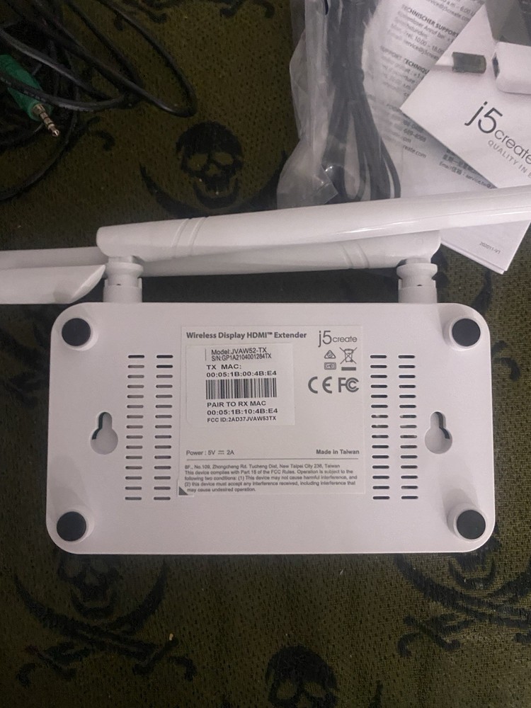 j5create JVAW52 Wireless Display HDMI Extender White