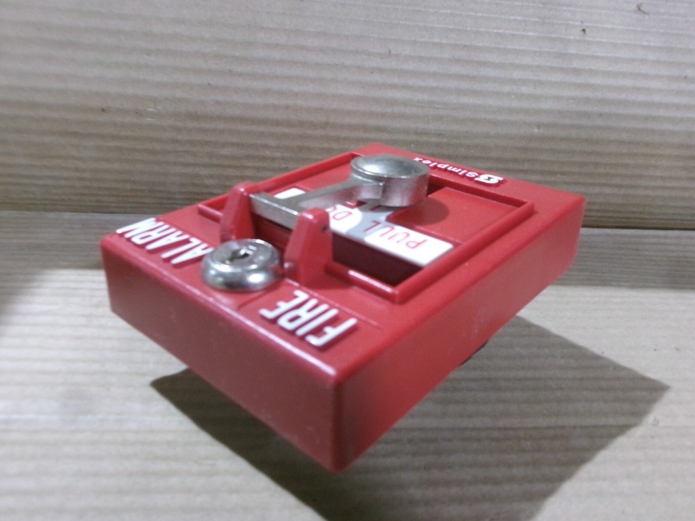 New Simplex 2099-9103 Pull Station 1 N/O