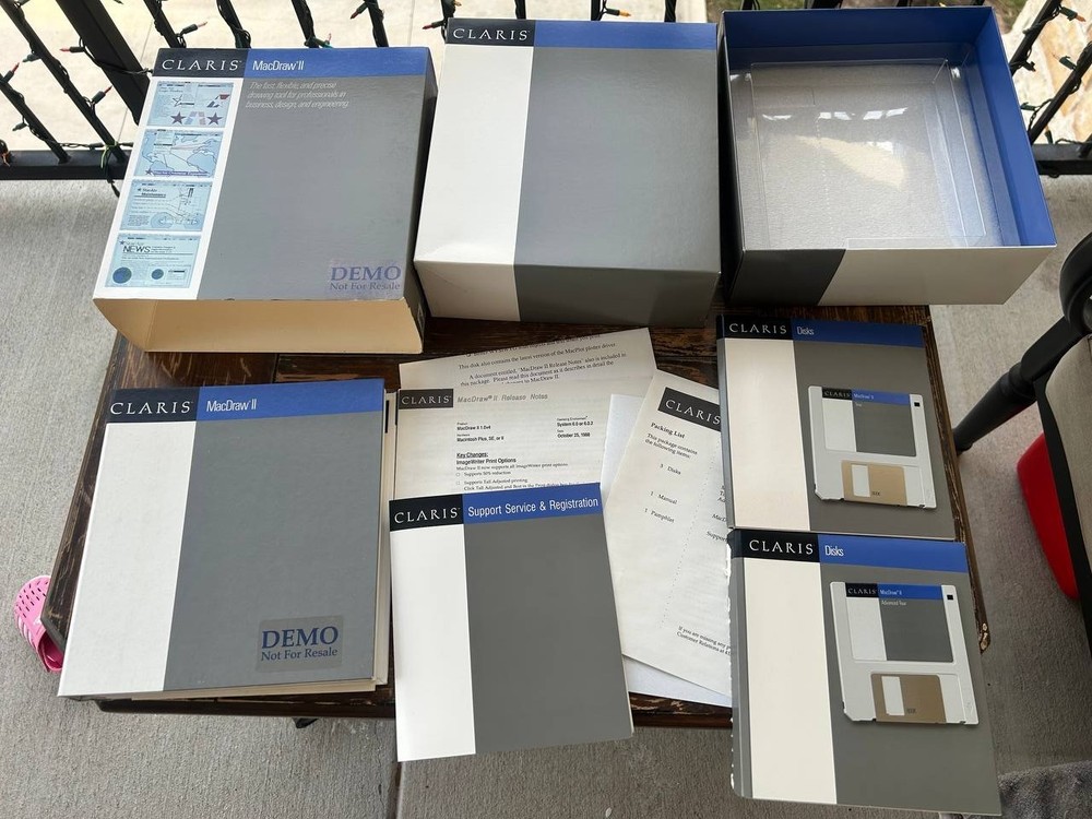 Claris MacDraw II Demo Software Boxed Set Disks Manuals
