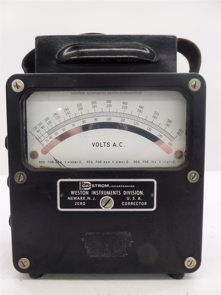 Daystrom Weston Model 433 AV Voltmeter with Case