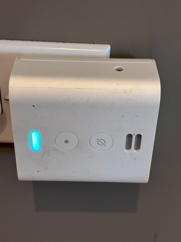 Amazon Echo Bluetooth Speakers Lot (3) Flex Plug-In, Dot 2nd & 3rd Gen Tested