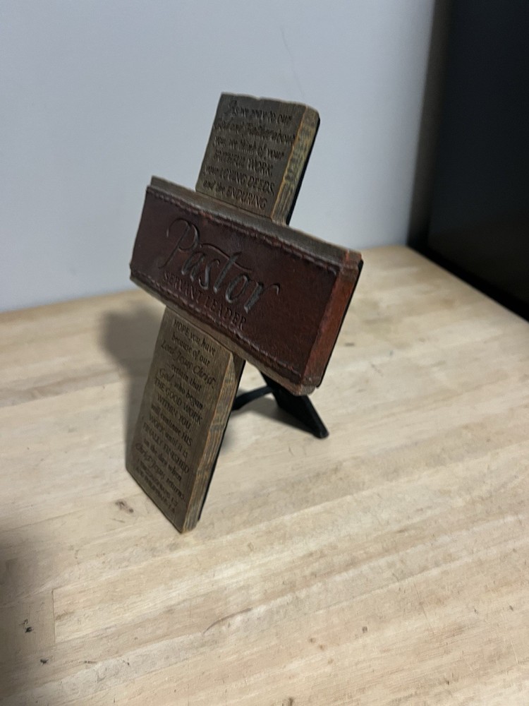 Pastor Servant Cross with Scripture