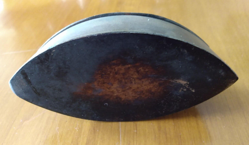 2 SAD IRONS CAST IRON ~ UNMARKED ~ Size 2, 5 lbs. & Size 1 (?) 4 1/2 lbs.