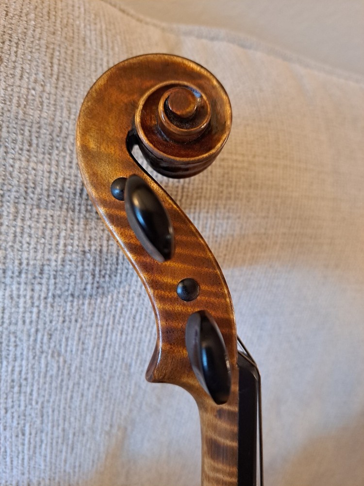Violin Antique 4/4  Stradivarius