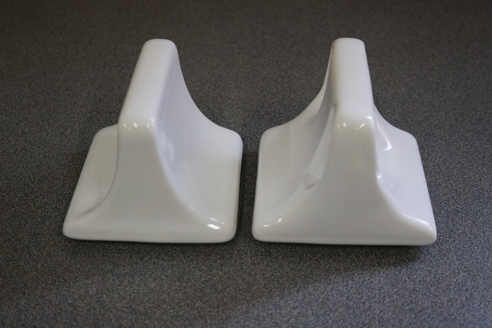 ACP Thin-Set Glossy White Ceramic Soap Dish & Toothbrush Holder Bathroom Set