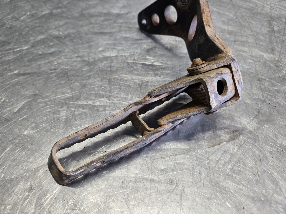 1985 Honda Atc200x Left Foot Rest Peg Step B3