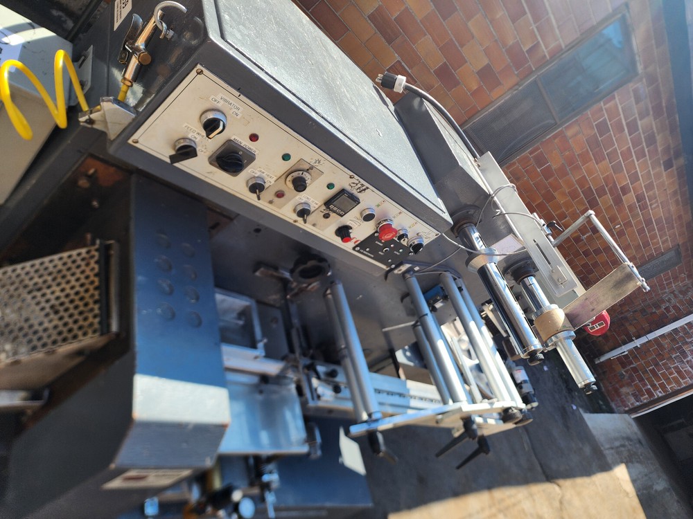 SEMCA HORIZONTAL HIGH SPEED WRAPPING MACHINE MODEL 90