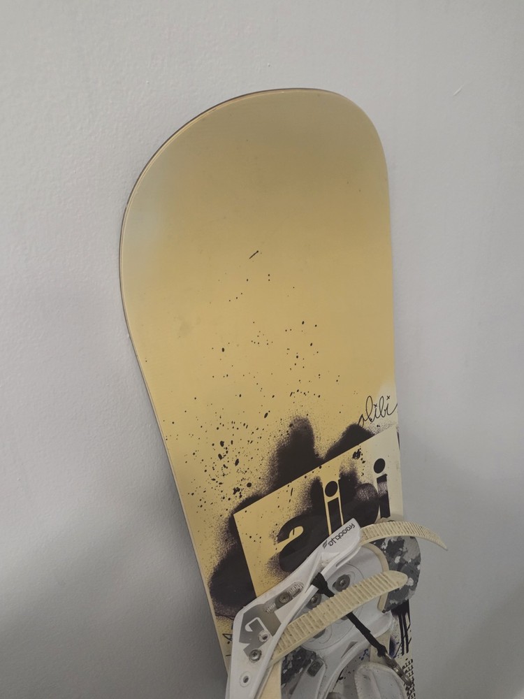 ALIBI Snowboard With Boots And Straps Connected (PLEASE READ DESCRIPTION)