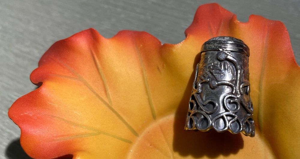 VINTAGE STERLING SILVER SEWING THIMBLE without HOLES