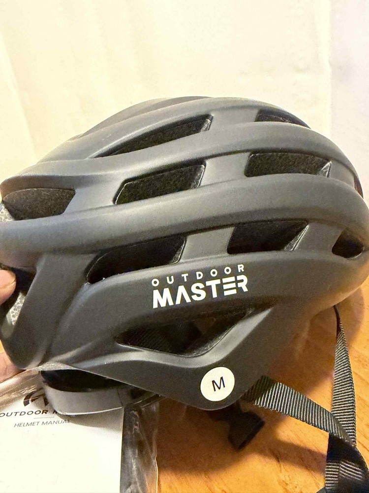 Outdoor Master MIPS Cycling Helmet Medium Black