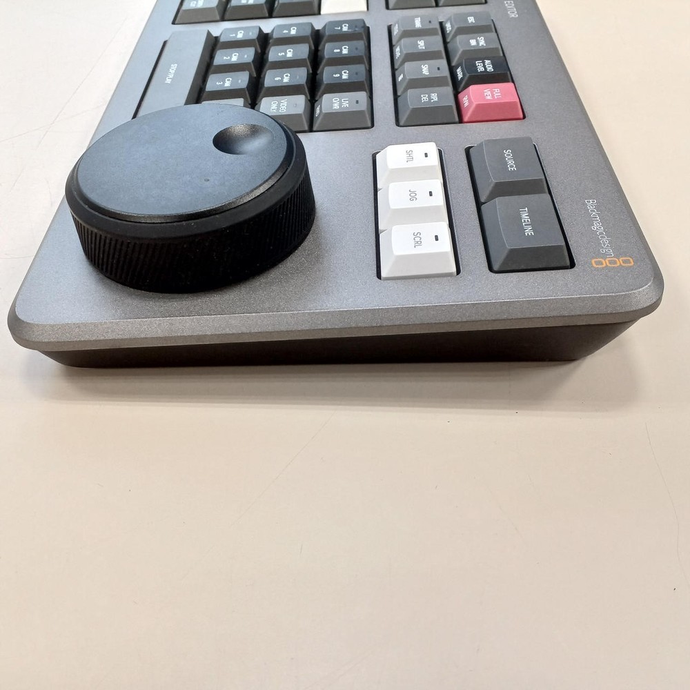 Blackmagic Design DaVinci Resolve Speed Editor Editing Keyboard Console Junk