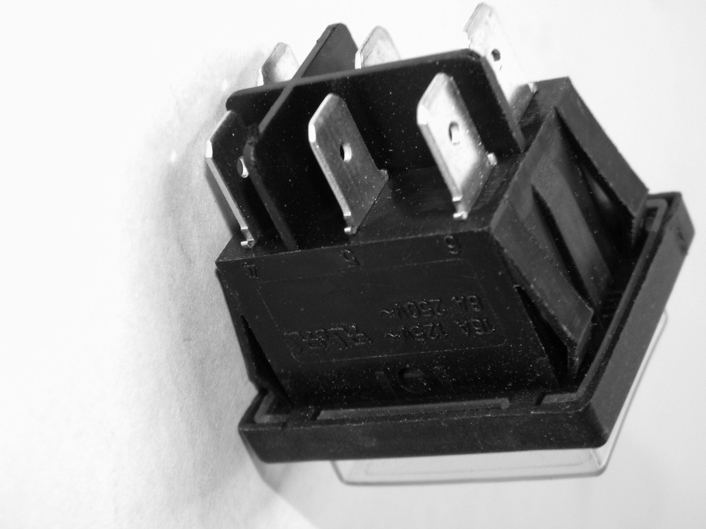 Carpet Cleaning - DPST 3- Position Rocker Switch W/Splash proof cap