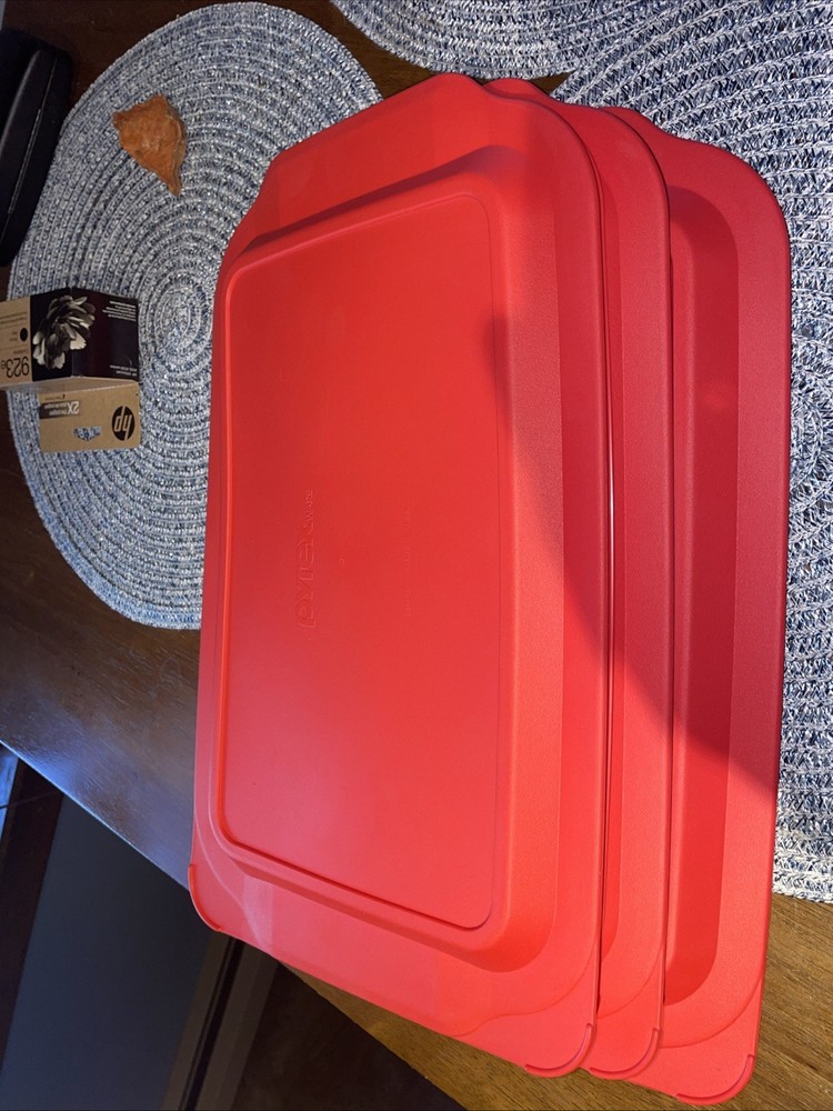 Pyrex 234-PC 4Qt Plastic Rectangular Red Replacement Lid 3PK for Glass Dish