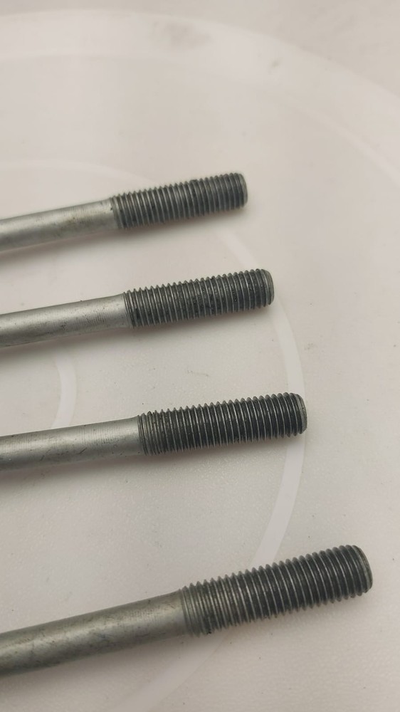 94-96 Yamaha XTZ 660 Upper Cylinder Head Studs
