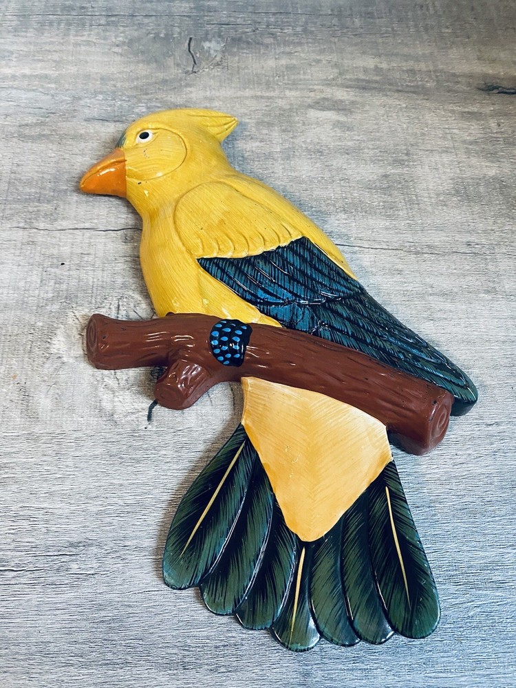 Vintage Parrot Cardinal Tropical Bird Plastic Possibly Lacquerware Wall Hanging