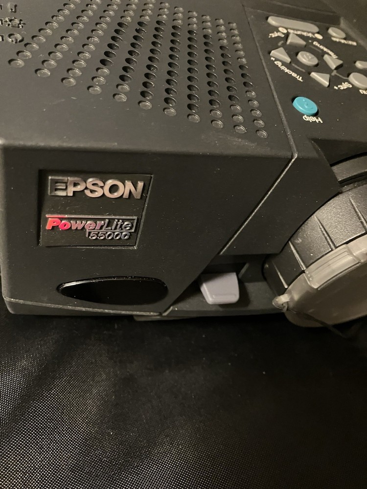 Epson PowerLite 5500C Projector w/Remote Control, Carrying Case, Guide & Wires