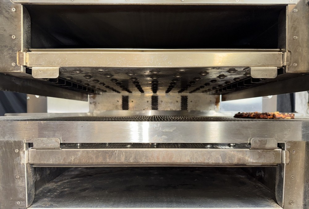 Ovention C2000 Single Stack Pizza Conveyor Oven** Video Demo**