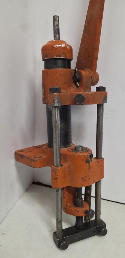 Lyman No. 45 Lubricator & Sizer With 358 Punch