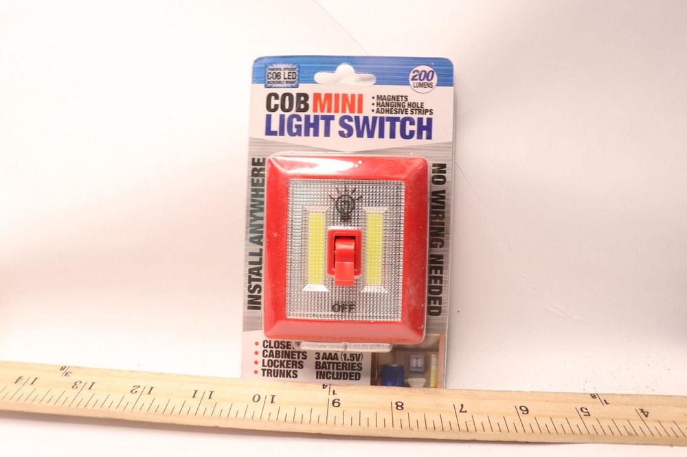 COB LED Mini Manual Battery Powered LED Light Switch 702467