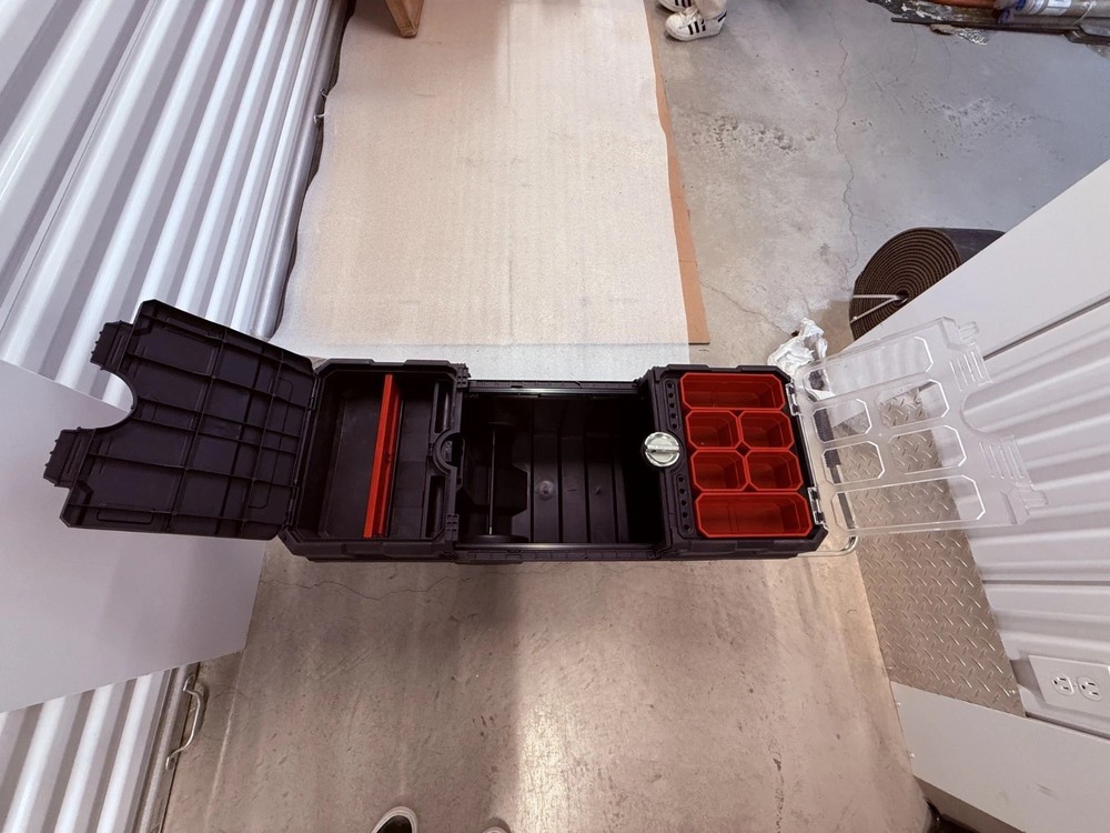 Masterloader Rolling Tool Box w/ Cantilever Organizer Black, Broken