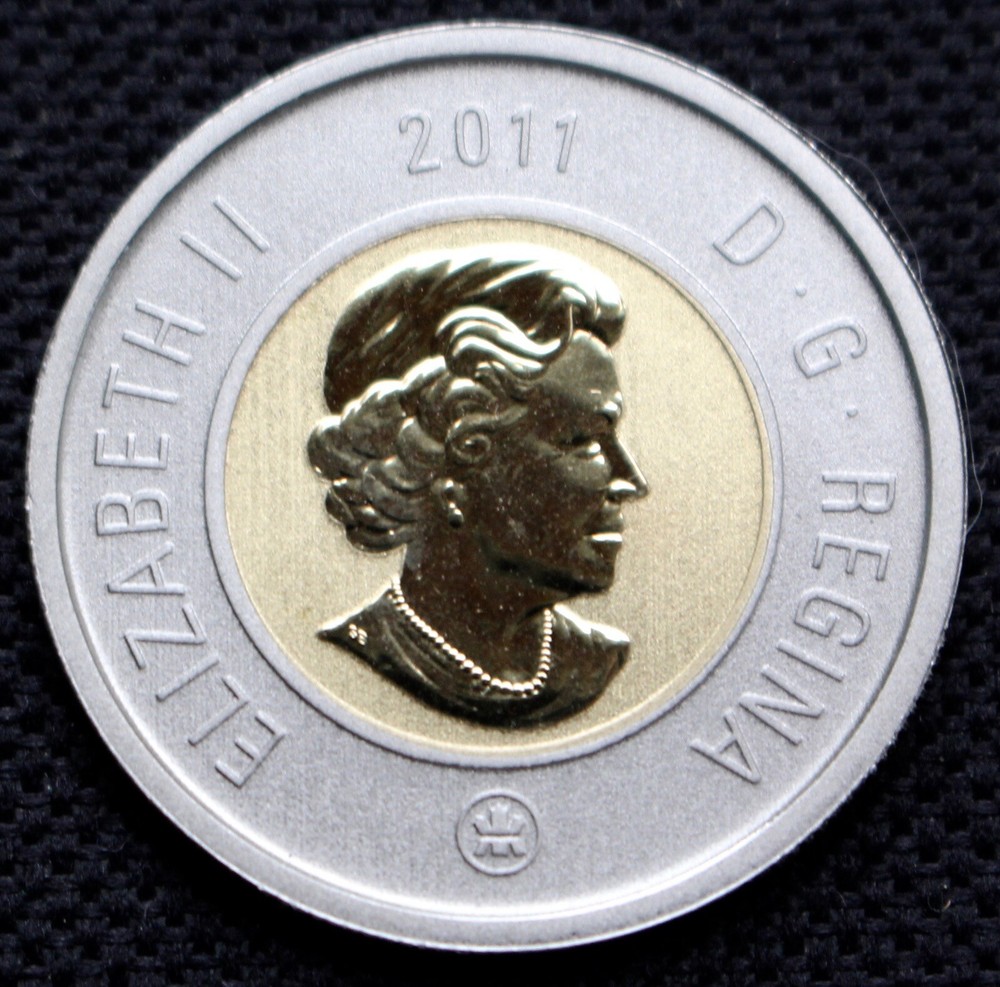 2011 CANADA $2 TOONIE - BI-METALLIC SPECIMEN - Polar Bear - Pulled from Set UNC