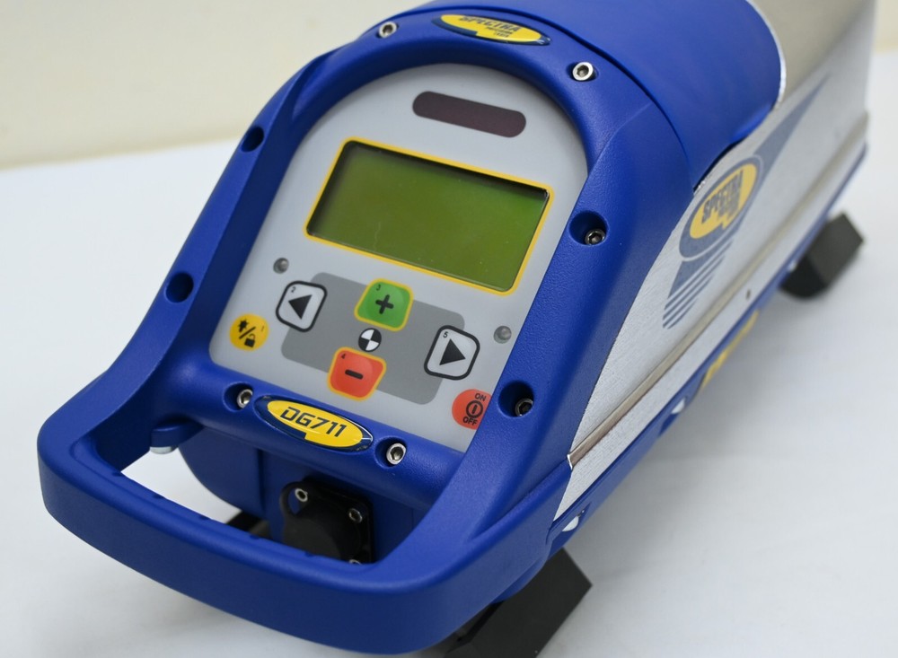 Spectra Trimble DG711 Precision Pipe Laser Kit