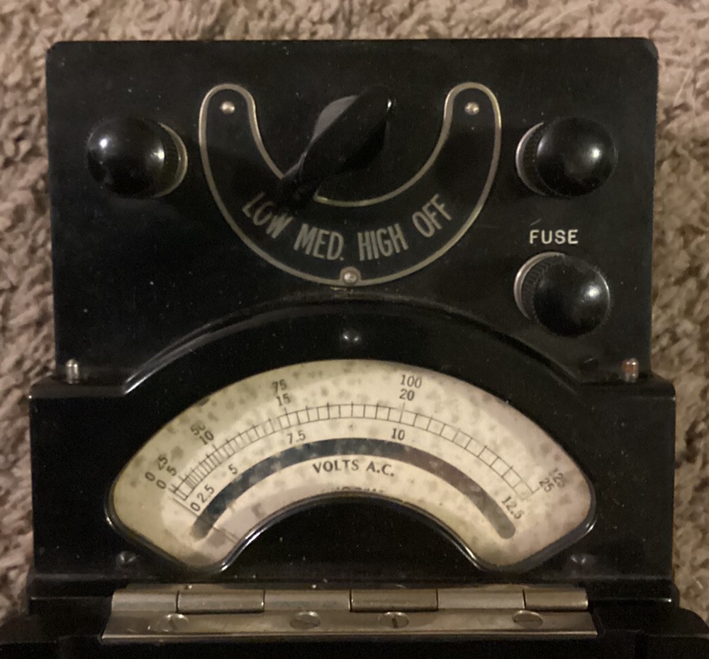 Vintage Weston Model 330 A. C. Voltmeter